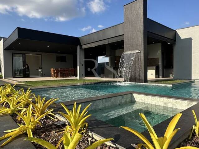 #130 - CASAS EM CONDOMÍNIO para Venda em Itupeva - SP